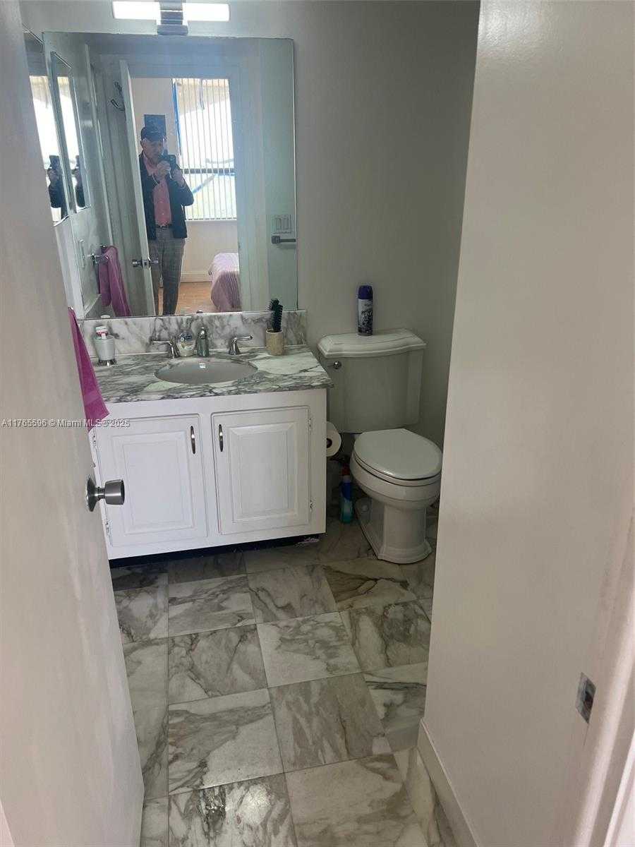 Small Image of 9801 COLLINS AVE #8M, Bal Harbour Number 5