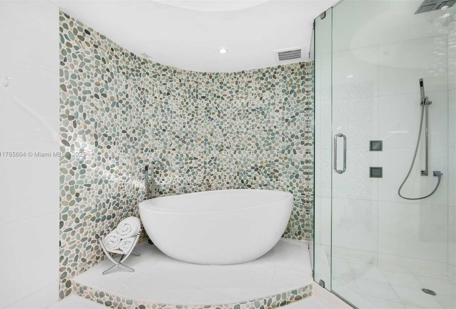 Small Image of 18101 COLLINS AVE #3604, Sunny Isles Beach Number 18