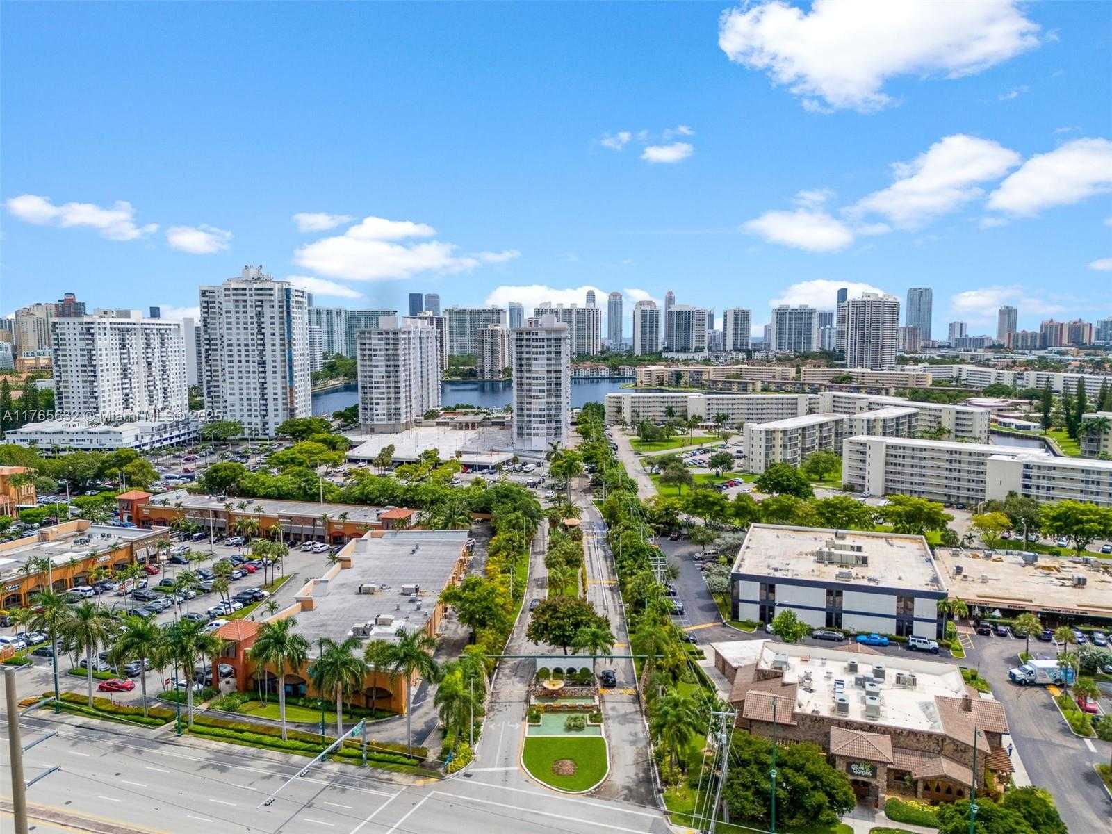Small Image of 18031 BISCAYNE BLVD #1001, Aventura Number 38