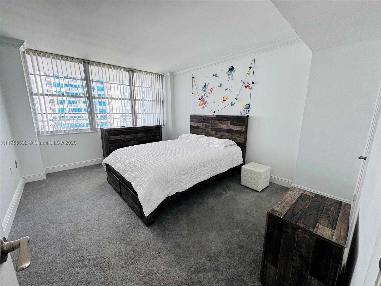 Small Image of 18031 BISCAYNE BLVD #1001, Aventura Number 47