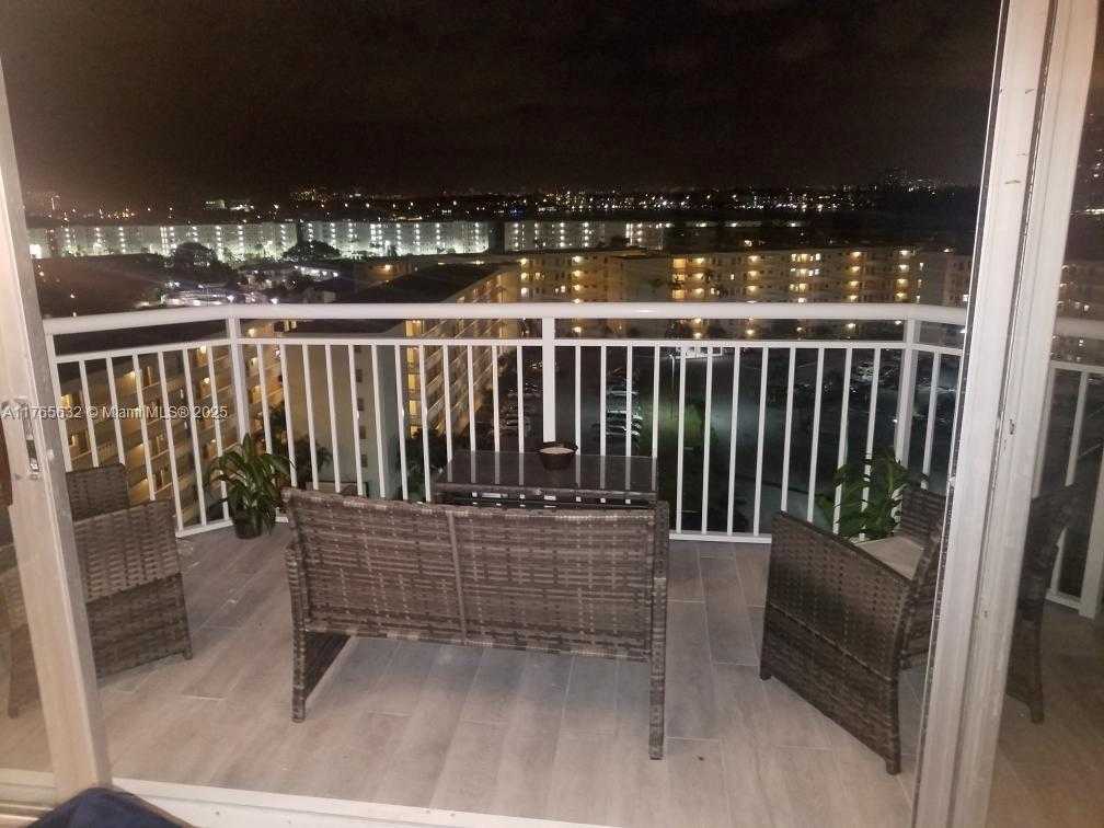 Small Image of 18031 BISCAYNE BLVD #1001, Aventura Number 8