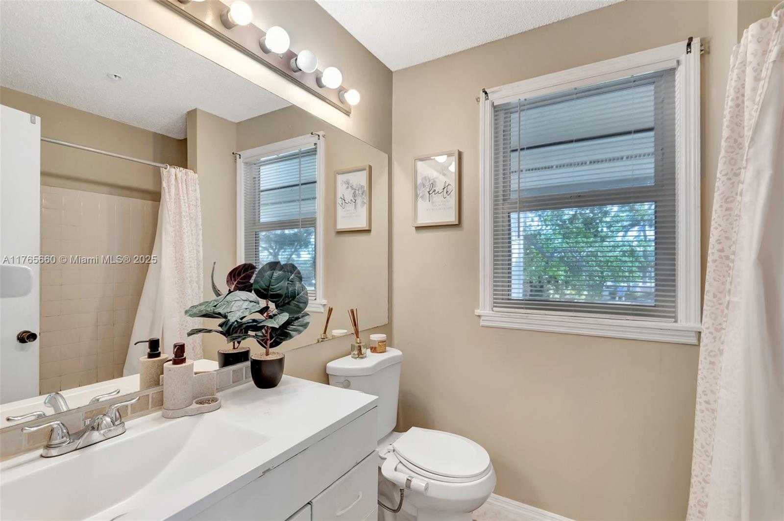 Small Image of 2307 NORTH CONGRESS AVE #28, Boynton Beach Number 15