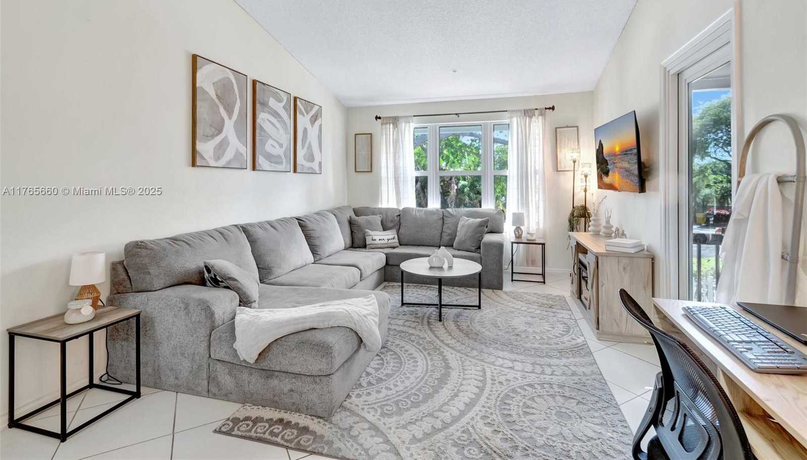Small Image of 2307 NORTH CONGRESS AVE #28, Boynton Beach Number 2