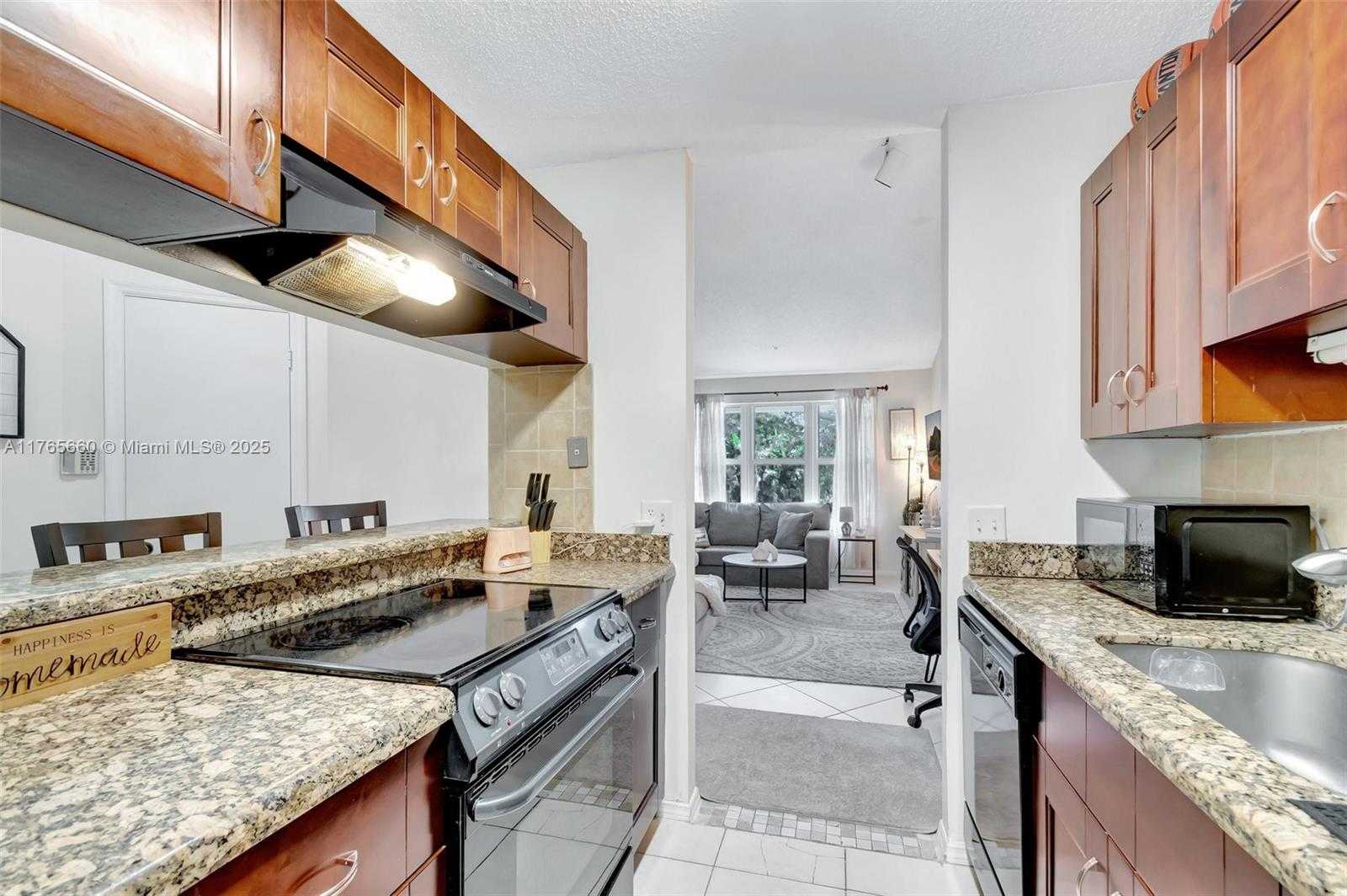 Small Image of 2307 NORTH CONGRESS AVE #28, Boynton Beach Number 3