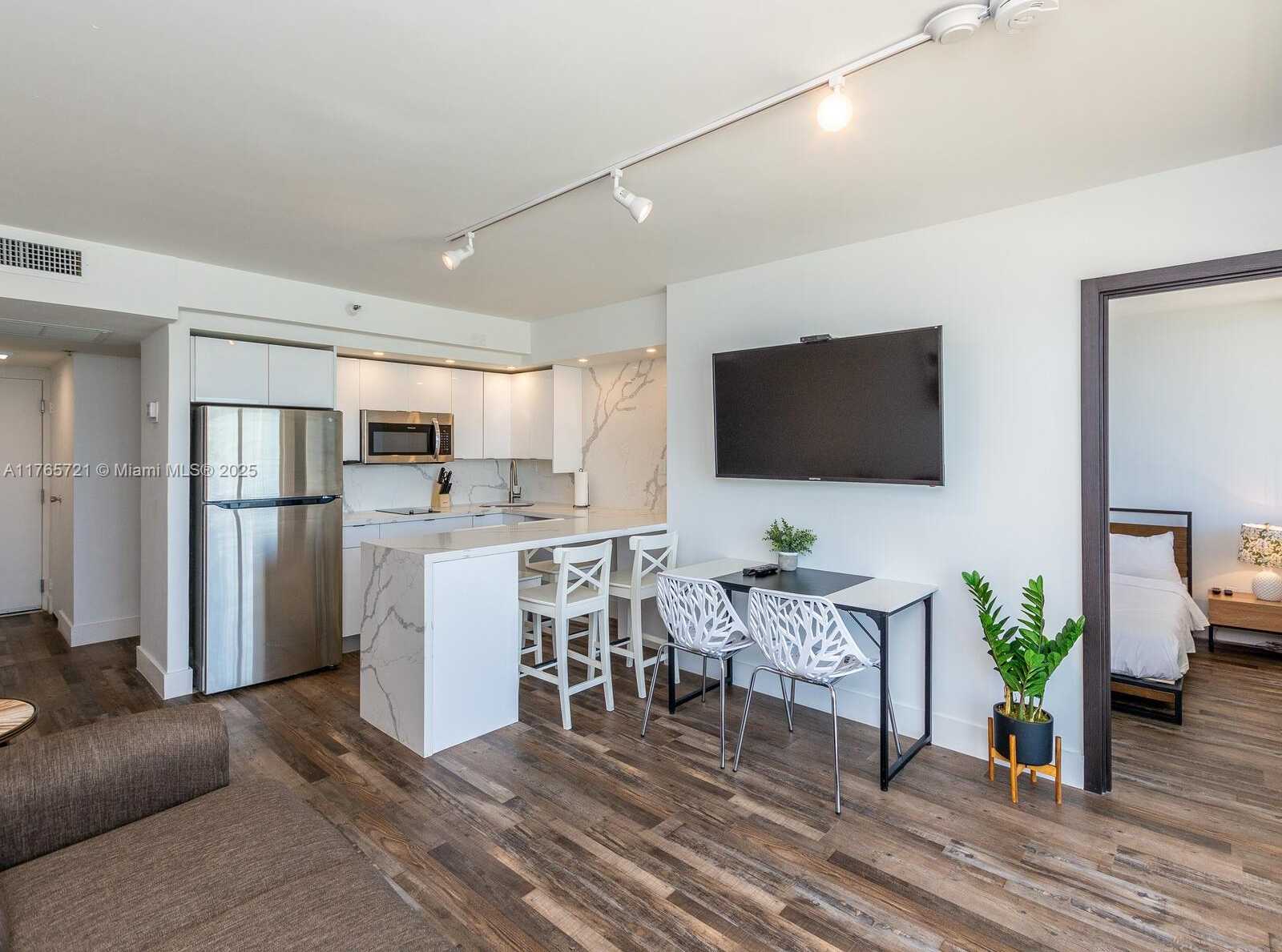 Small Image of 19201 COLLINS AVE #716, Sunny Isles Beach Number 3