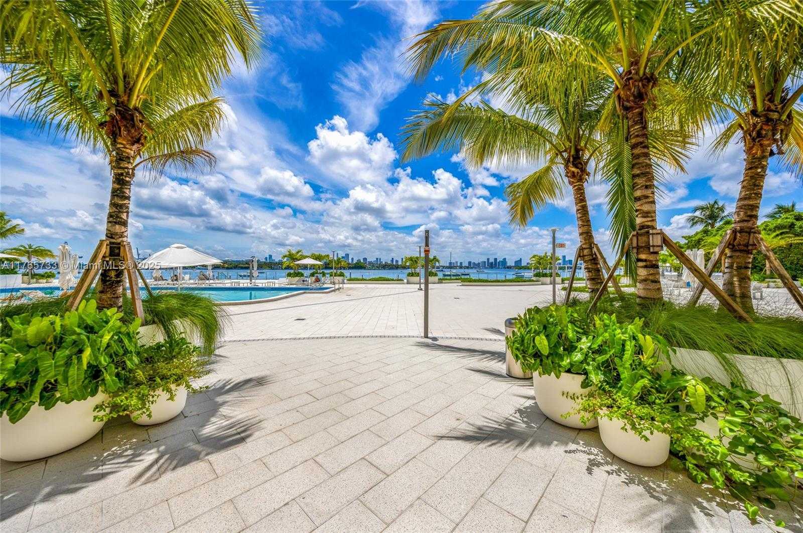 Small Image of 1000 WEST AVE #426, Miami Beach Number 12