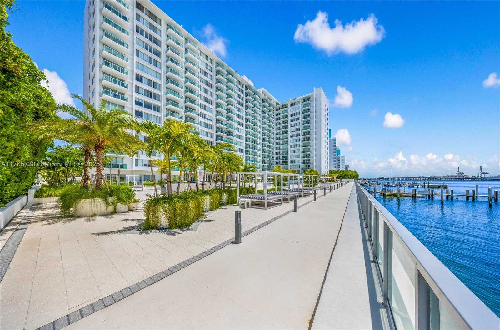 Small Image of 1000 WEST AVE #426, Miami Beach Number 18
