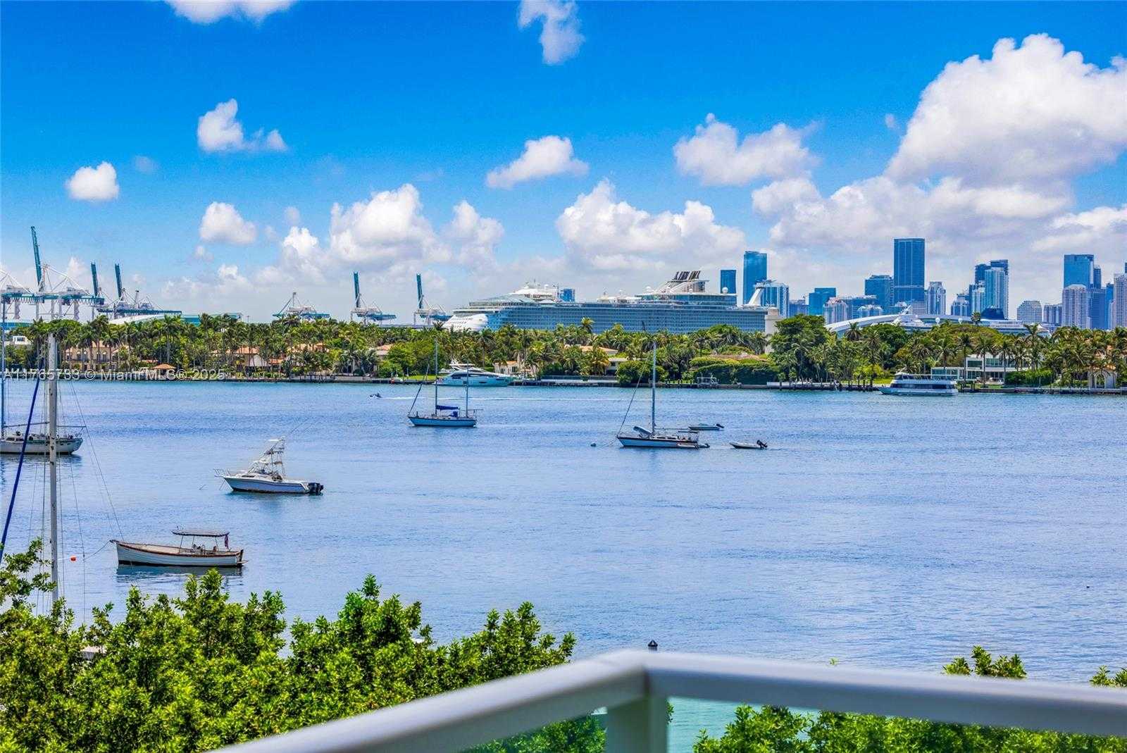 Small Image of 1000 WEST AVE #426, Miami Beach Number 32