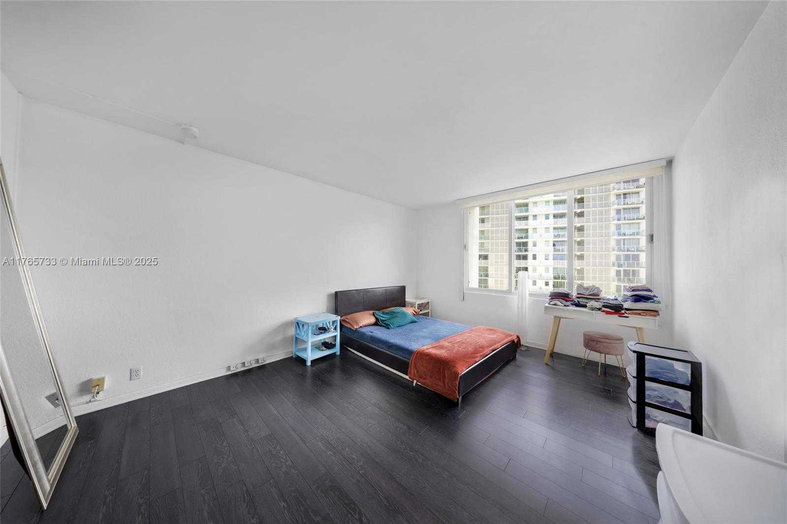 Small Image of 1000 WEST AVE #426, Miami Beach Number 35