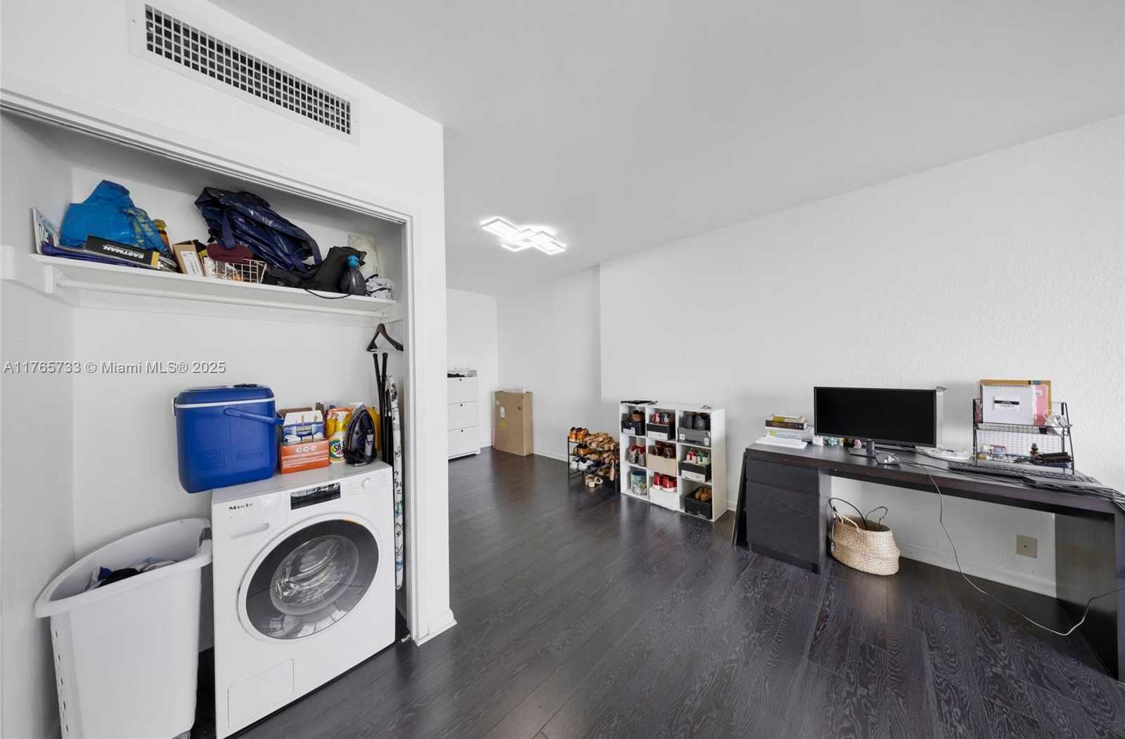 Small Image of 1000 WEST AVE #426, Miami Beach Number 7