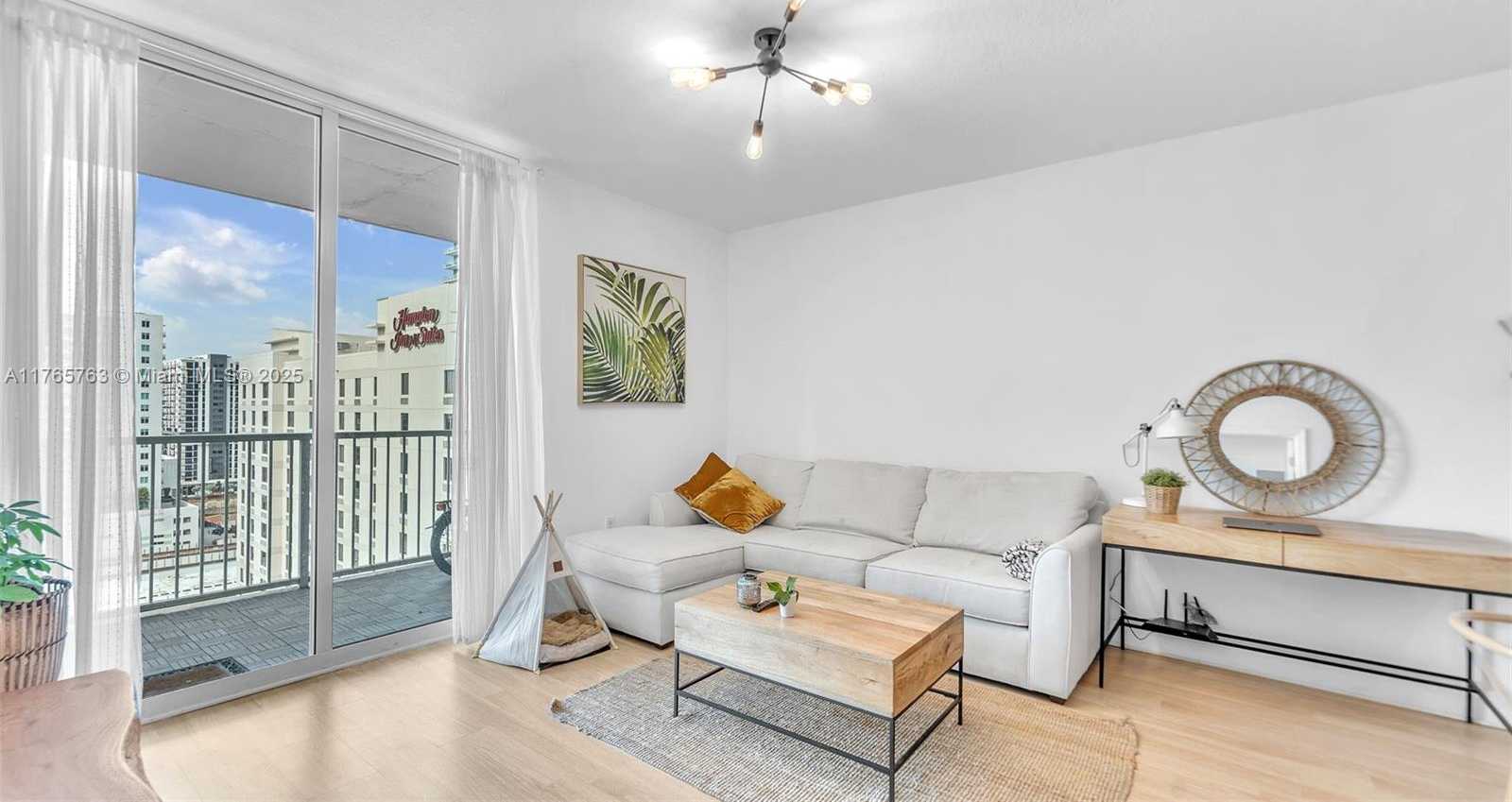Small Image of 1250 SOUTH MIAMI AVE #1307, Miami Number 3