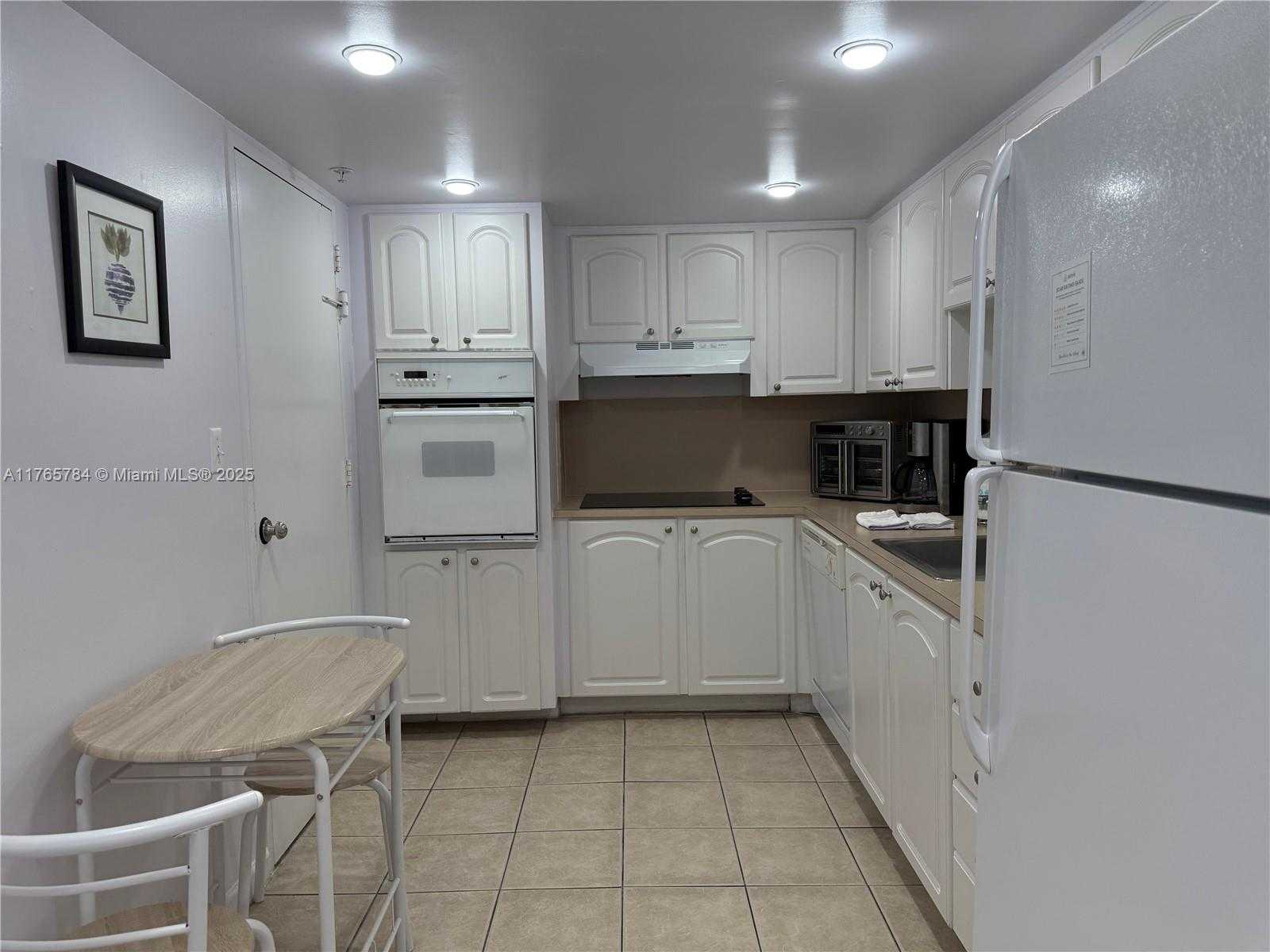 Small Image of 3801 SOUTH OCEAN DR #8T, Hollywood Number 2