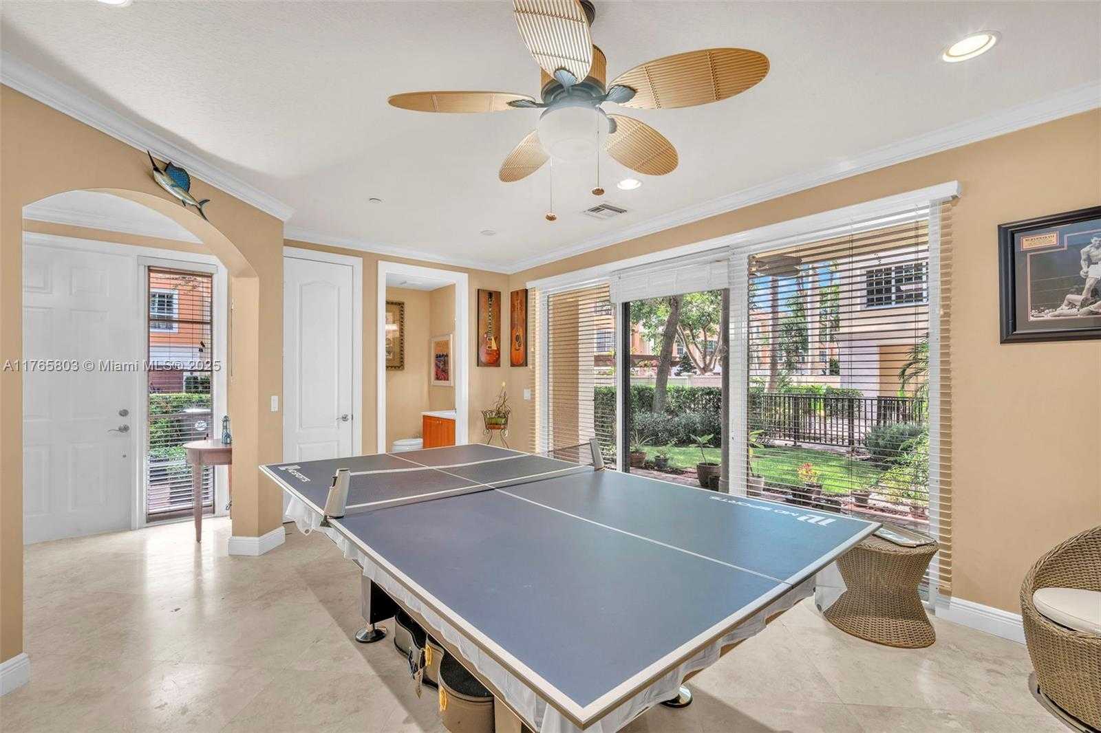 Small Image of 616 NE Venezia Ln, Boca Raton, FL 33487, USA Number 11