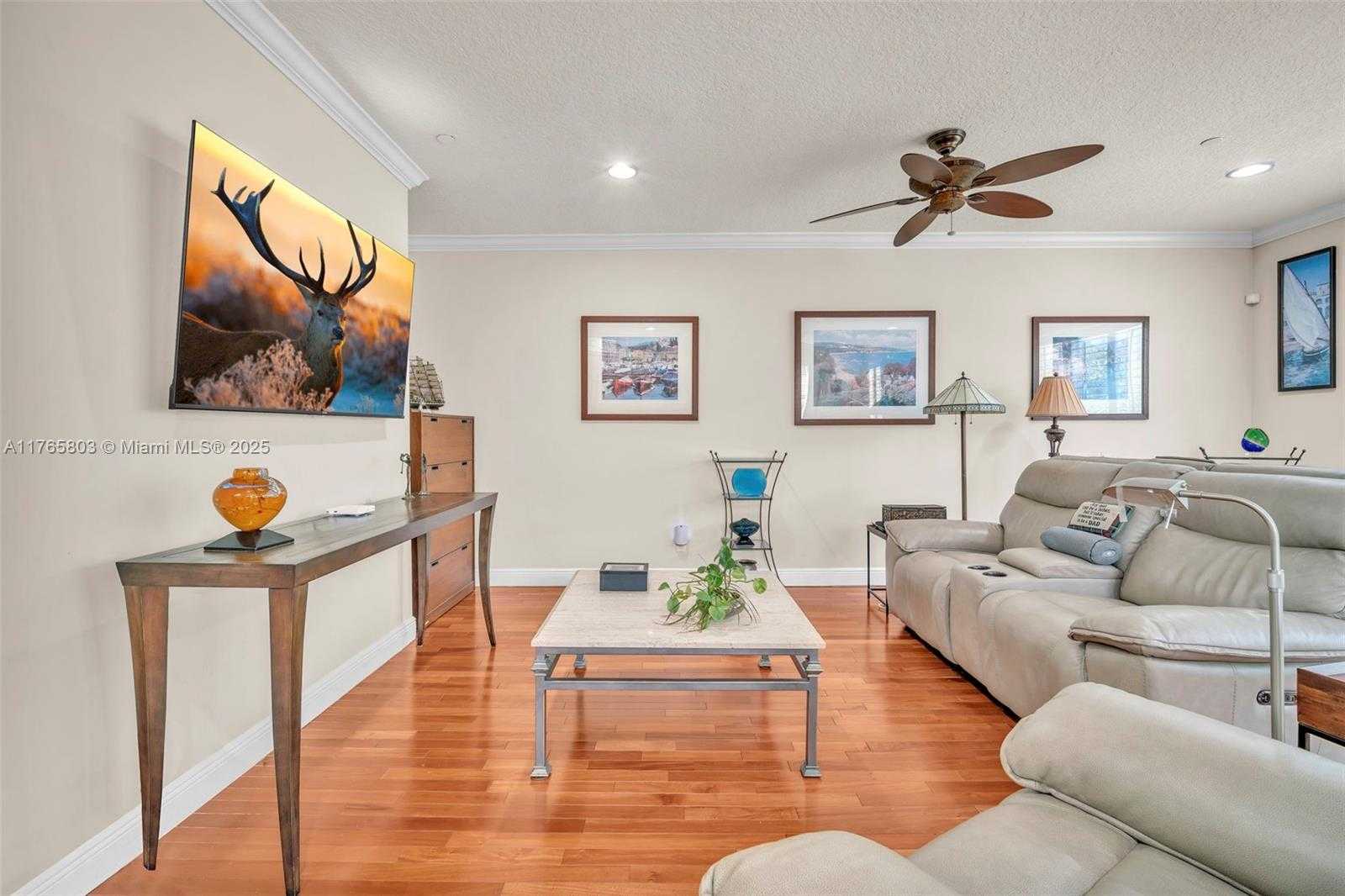 Small Image of 616 NE Venezia Ln, Boca Raton, FL 33487, USA Number 18