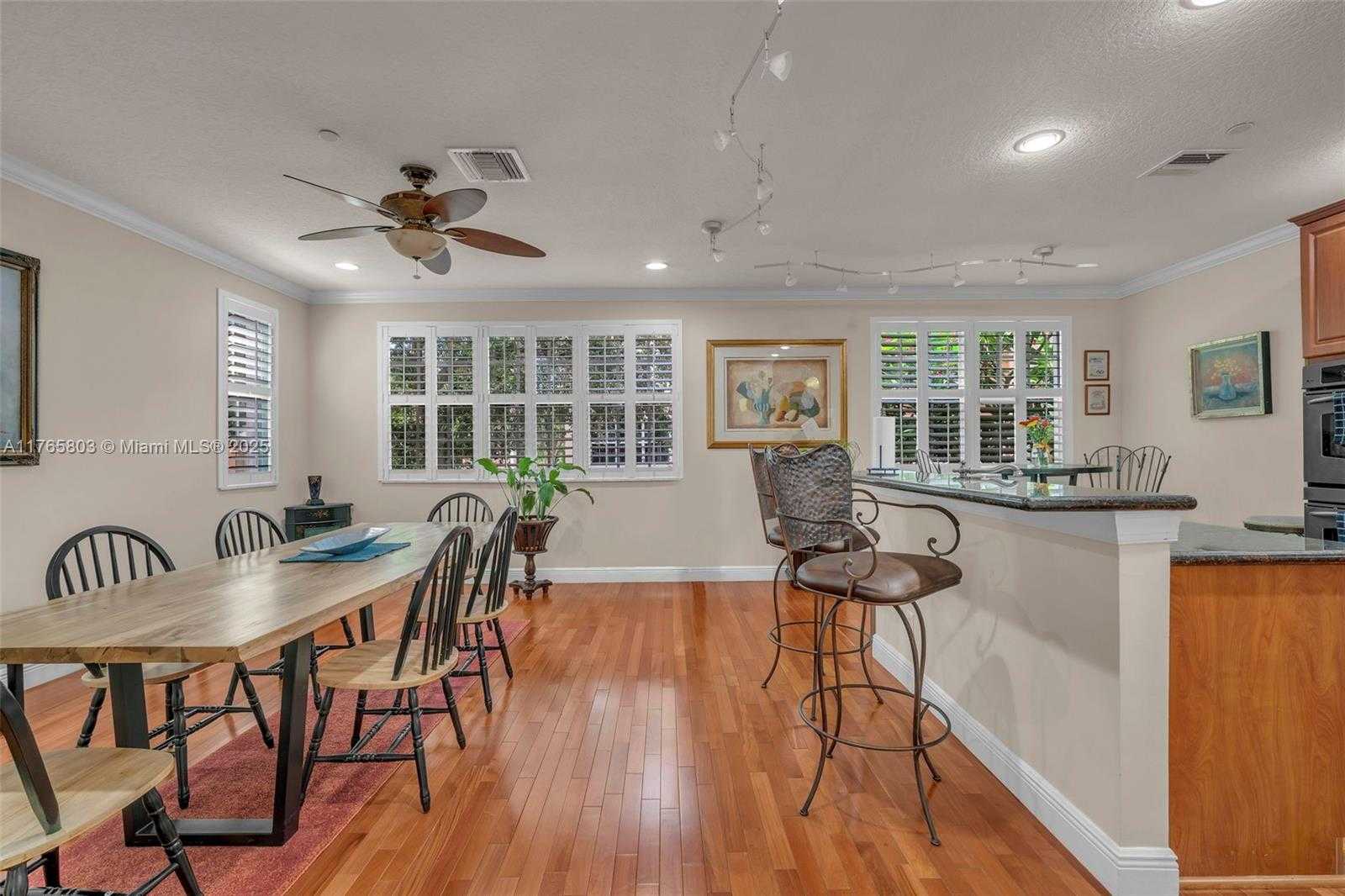 Small Image of 616 NE Venezia Ln, Boca Raton, FL 33487, USA Number 26