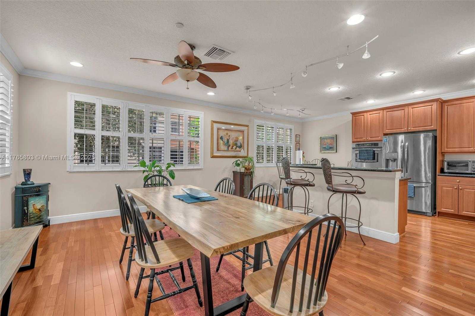 Small Image of 616 NE Venezia Ln, Boca Raton, FL 33487, USA Number 27