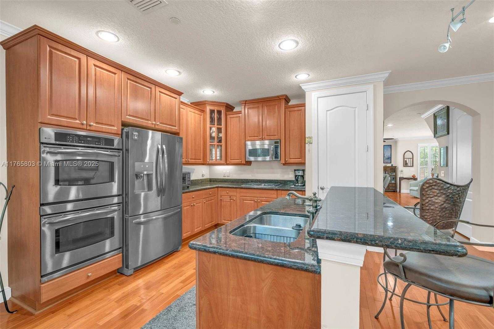 Small Image of 616 NE Venezia Ln, Boca Raton, FL 33487, USA Number 32