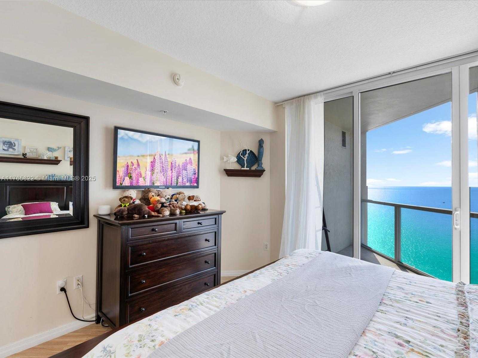 Small Image of 16699 COLLINS AVE #3710, Sunny Isles Beach Number 25
