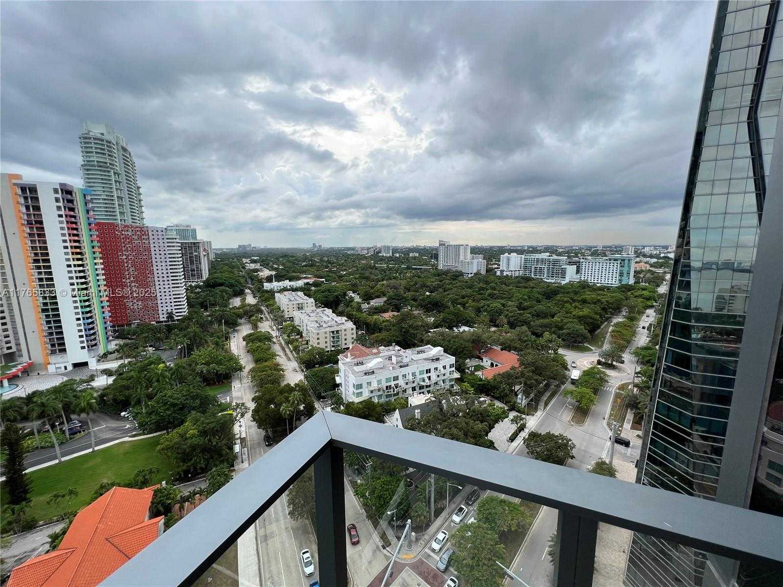 Small Image of 1451 BRICKELL AVE #2004, Miami Number 12