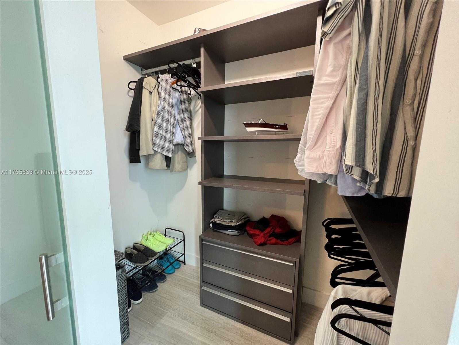 Small Image of 1451 BRICKELL AVE #2004, Miami Number 19