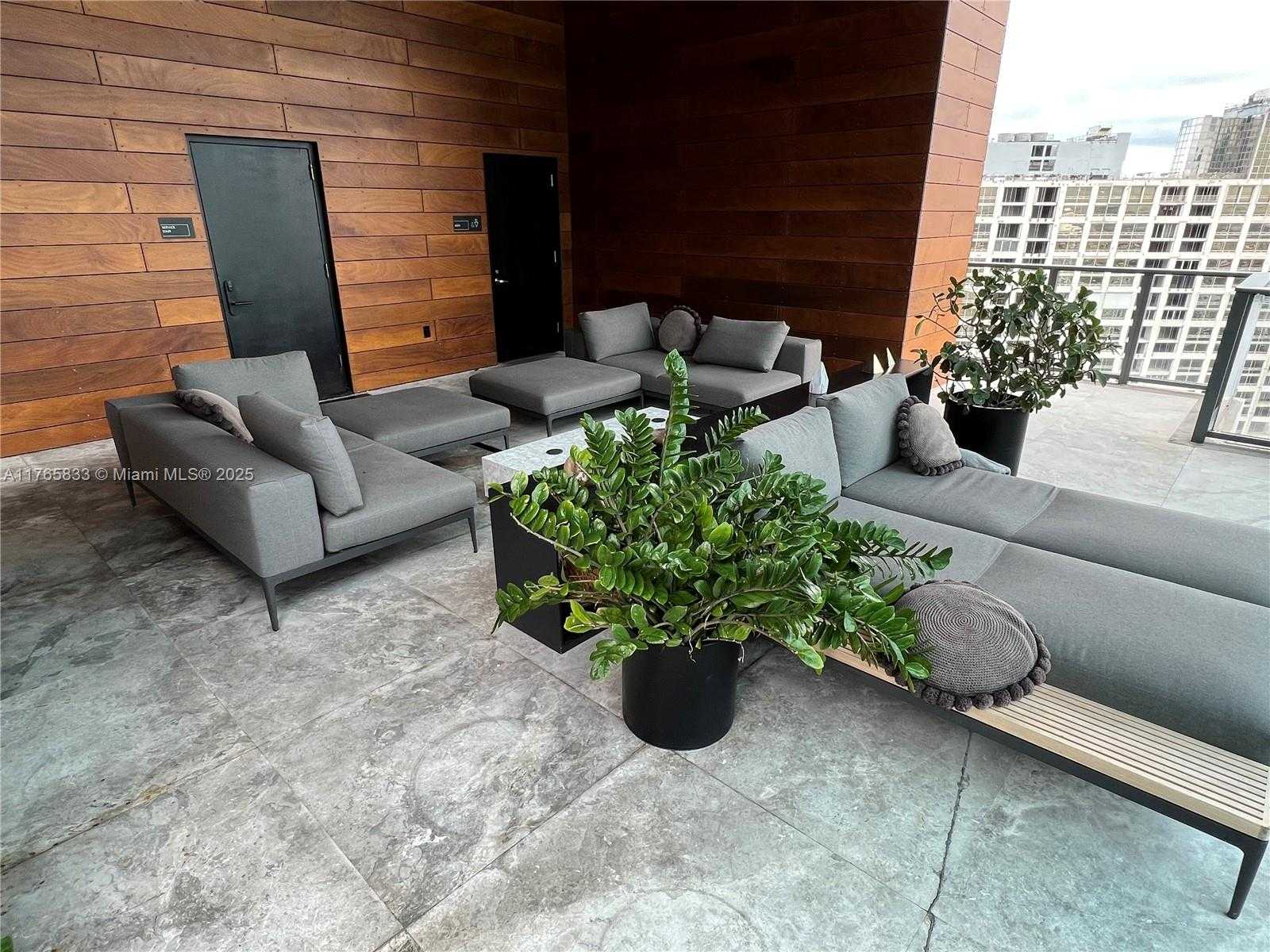 Small Image of 1451 BRICKELL AVE #2004, Miami Number 25