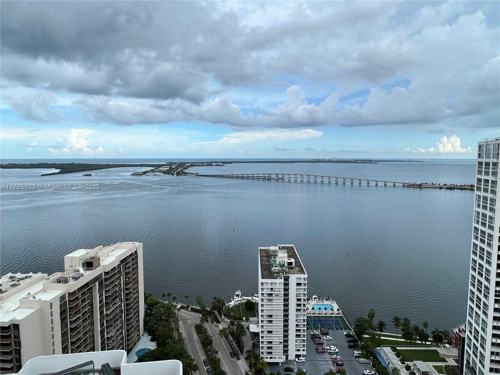 Small Image of 1451 BRICKELL AVE #2004, Miami Number 30
