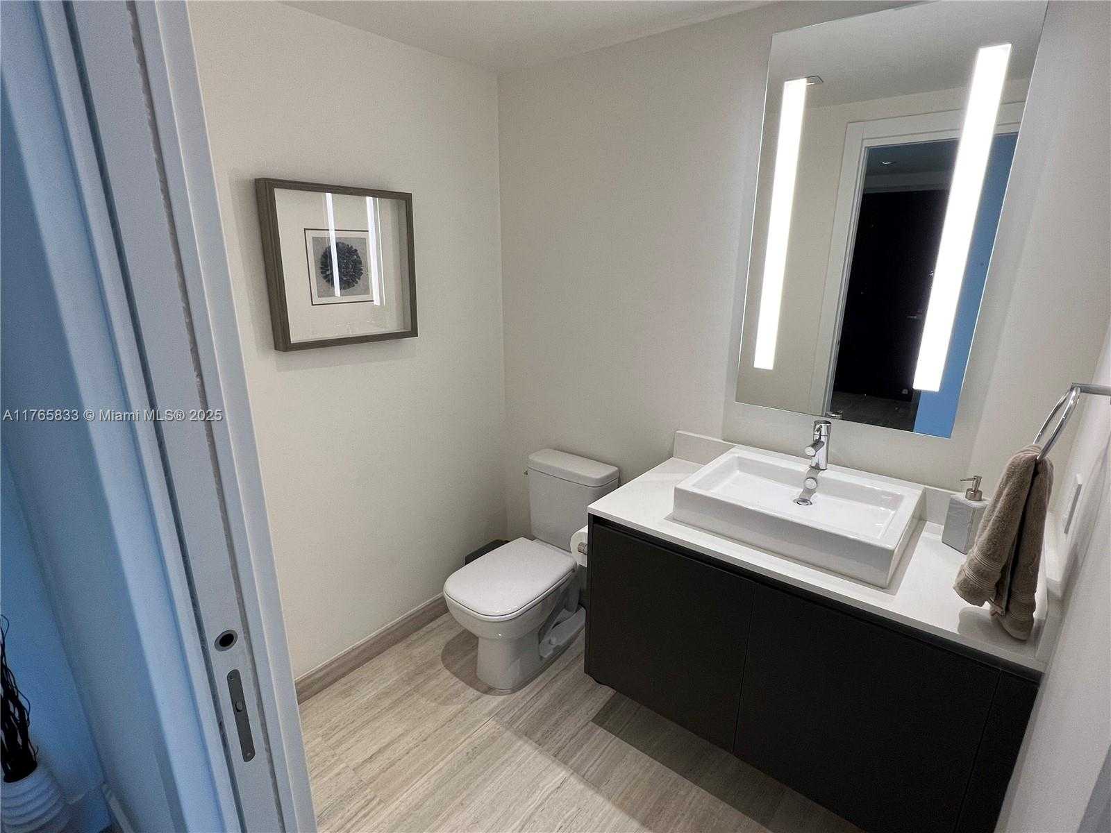 Small Image of 1451 BRICKELL AVE #2004, Miami Number 4