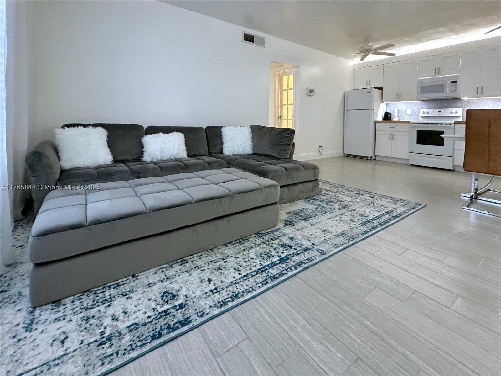 Small Image of 2201 NORTH EAST 66TH ST #1301, Fort Lauderdale Number 3