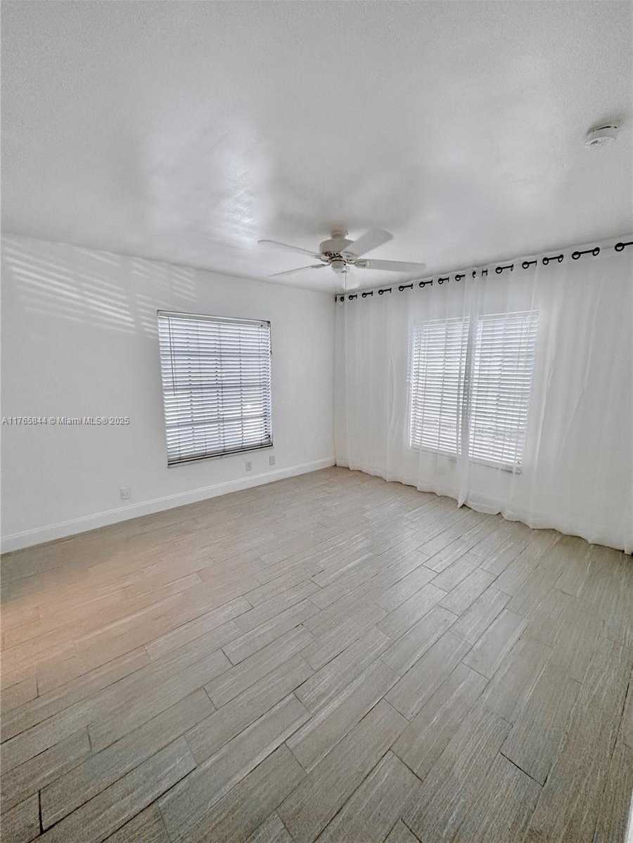 Small Image of 2201 NORTH EAST 66TH ST #1301, Fort Lauderdale Number 4