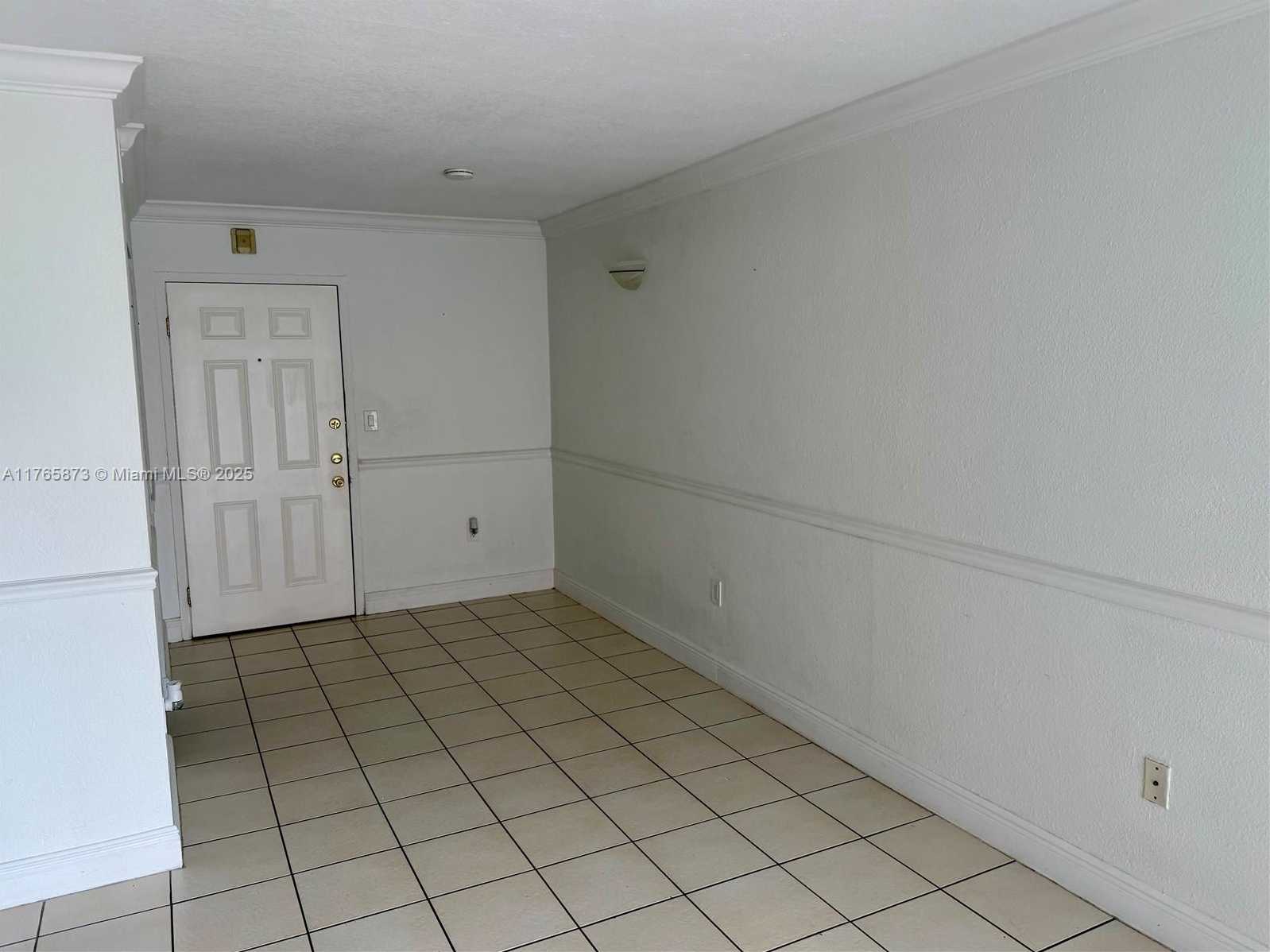 Small Image of 9493 SOUTH WEST 76TH ST #L3, Miami Number 4