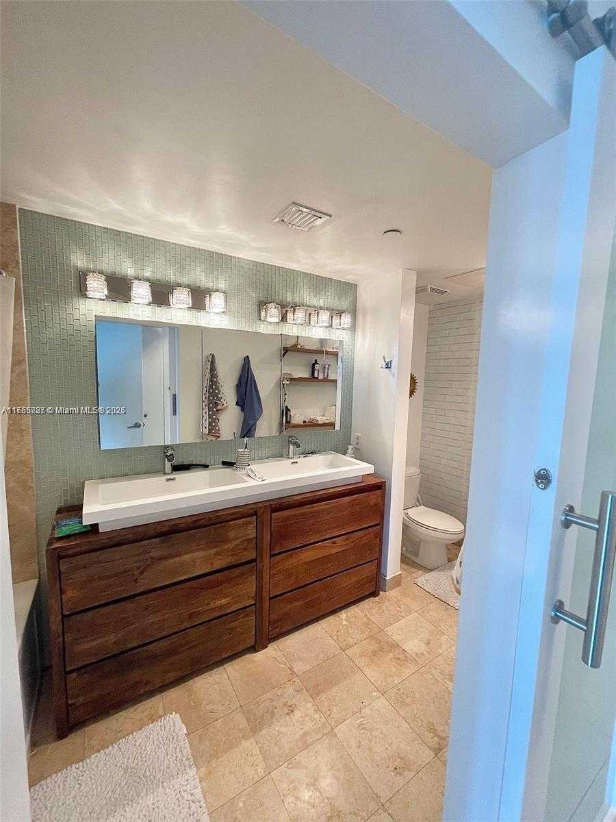 Small Image of 350 SOUTH MIAMI AVE #3602, Miami Number 15
