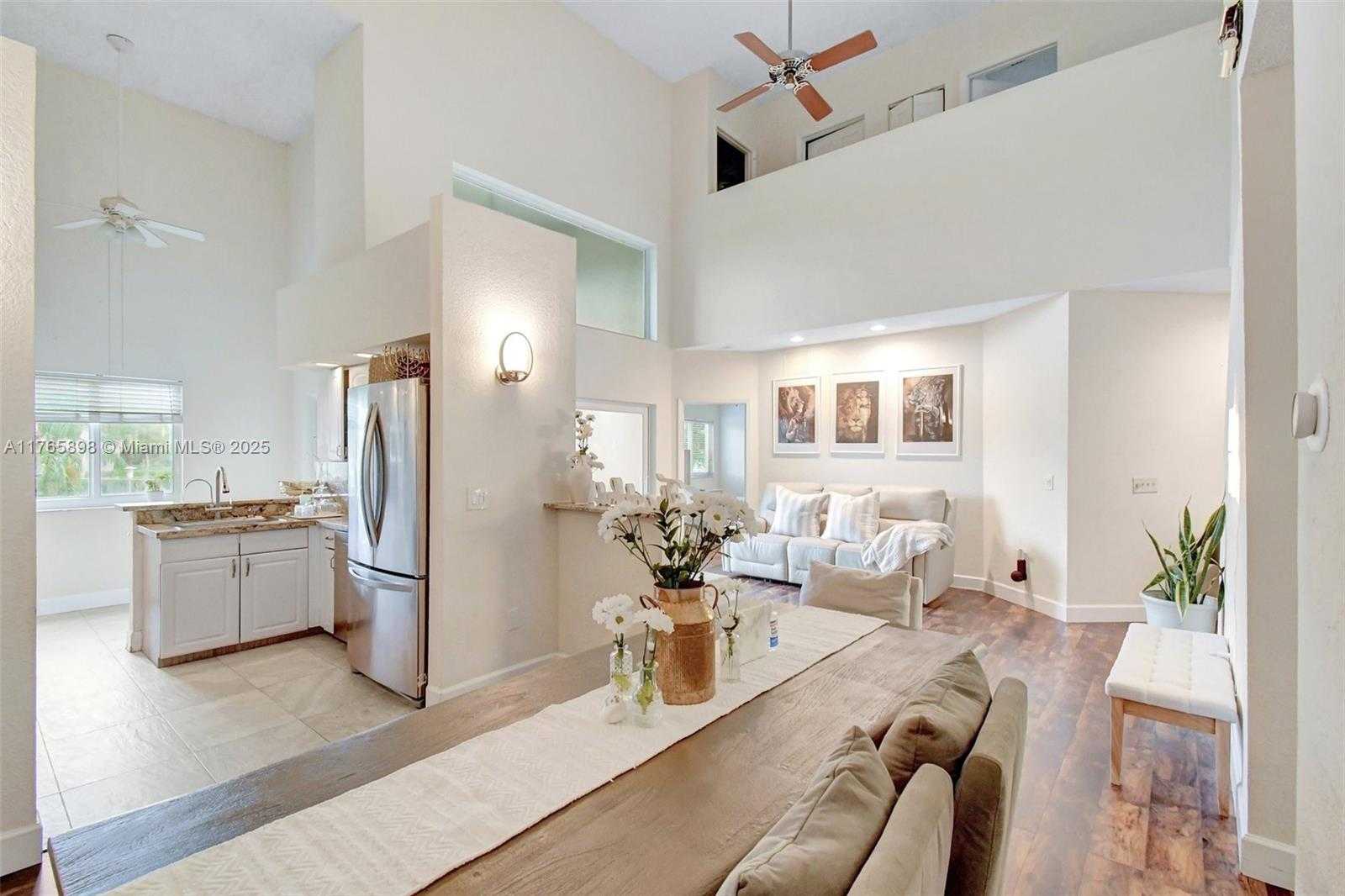 Small Image of 16339 MALIBU DR #22, Weston Number 15