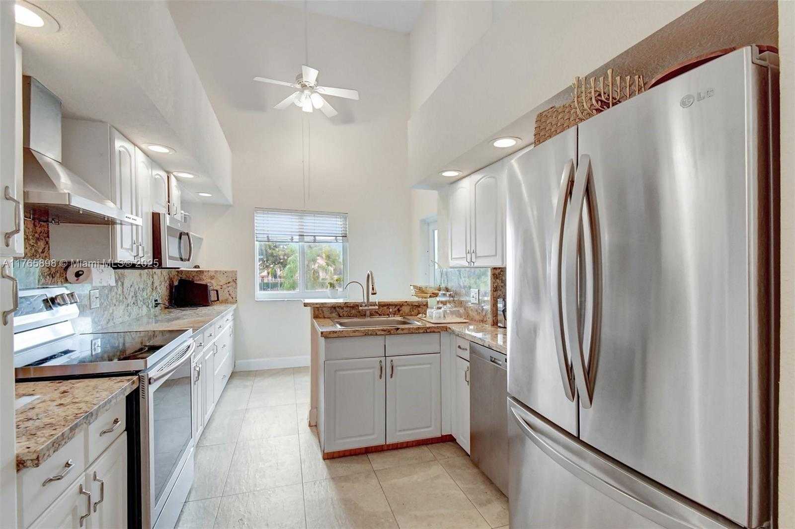 Small Image of 16339 MALIBU DR #22, Weston Number 16