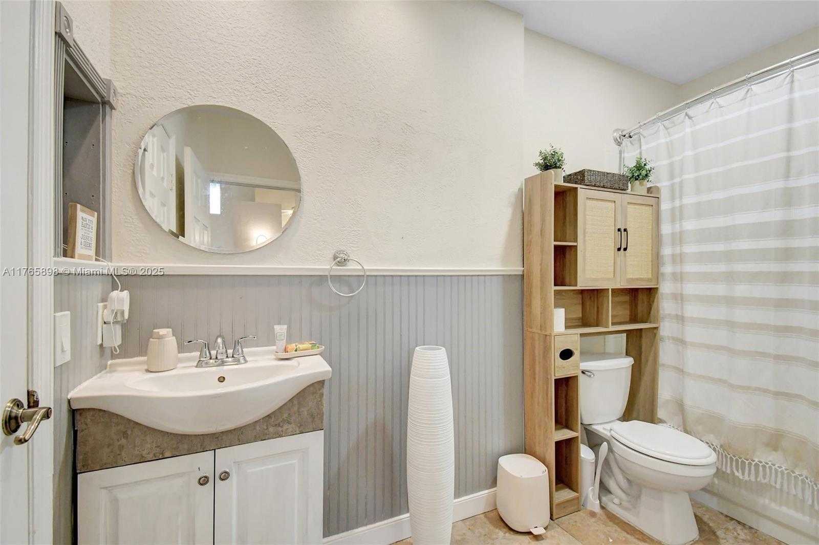 Small Image of 16339 MALIBU DR #22, Weston Number 21