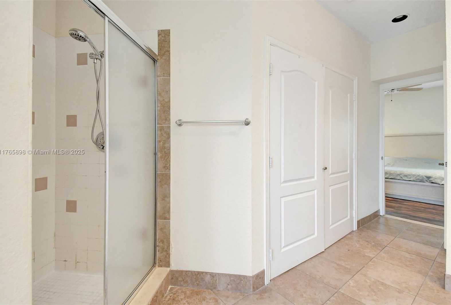 Small Image of 16339 MALIBU DR #22, Weston Number 29
