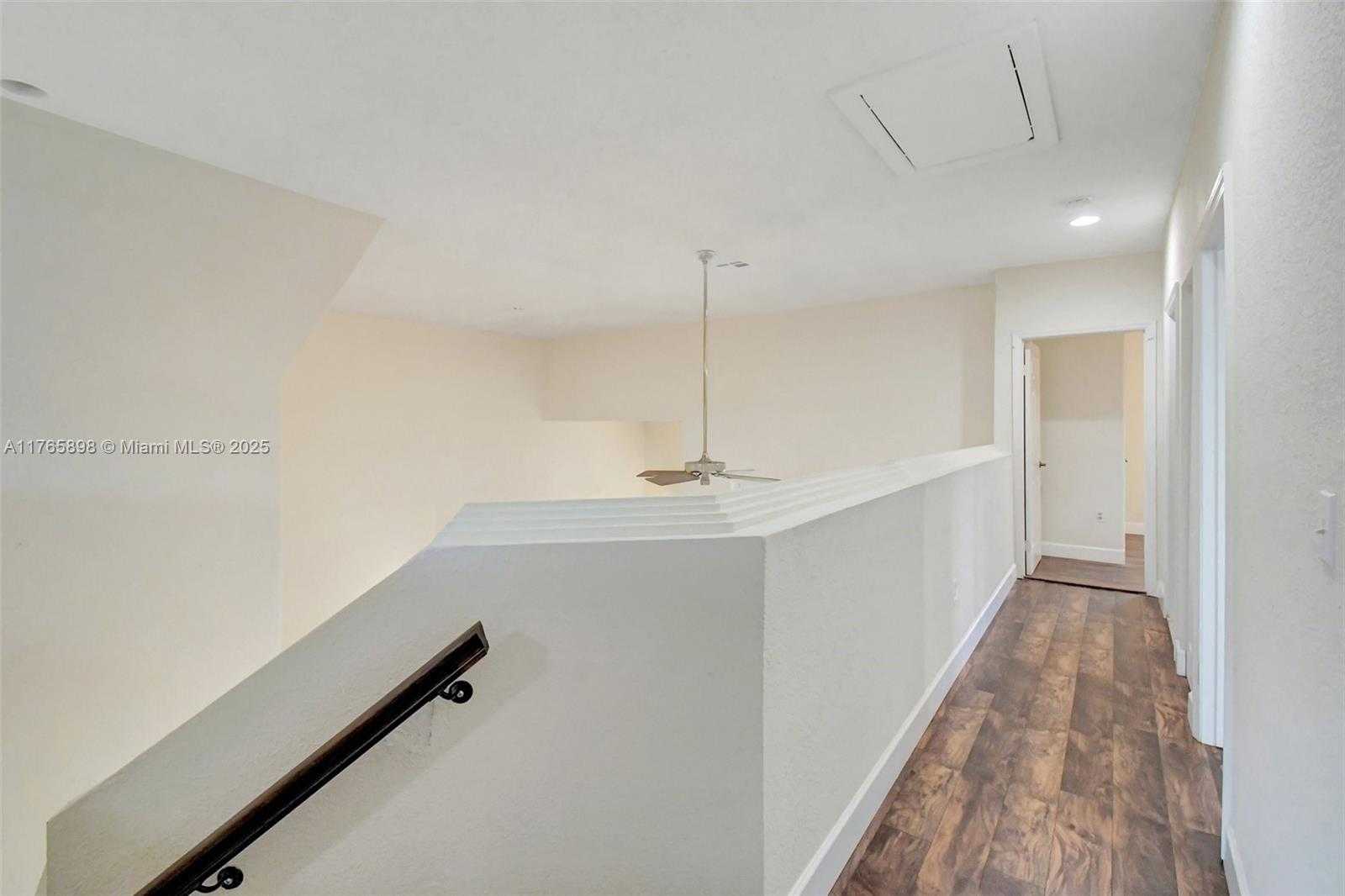 Small Image of 16339 MALIBU DR #22, Weston Number 34