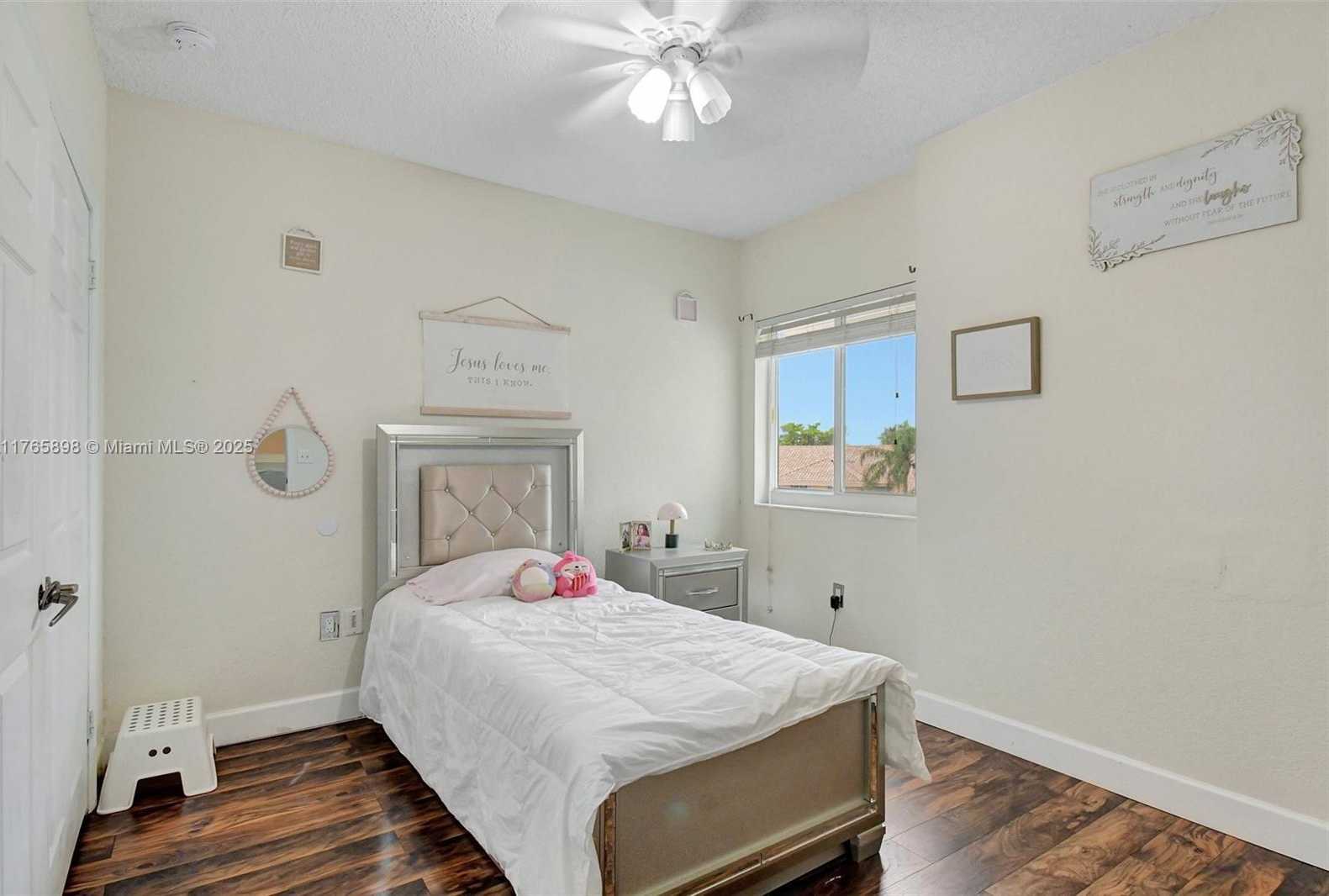 Small Image of 16339 MALIBU DR #22, Weston Number 37
