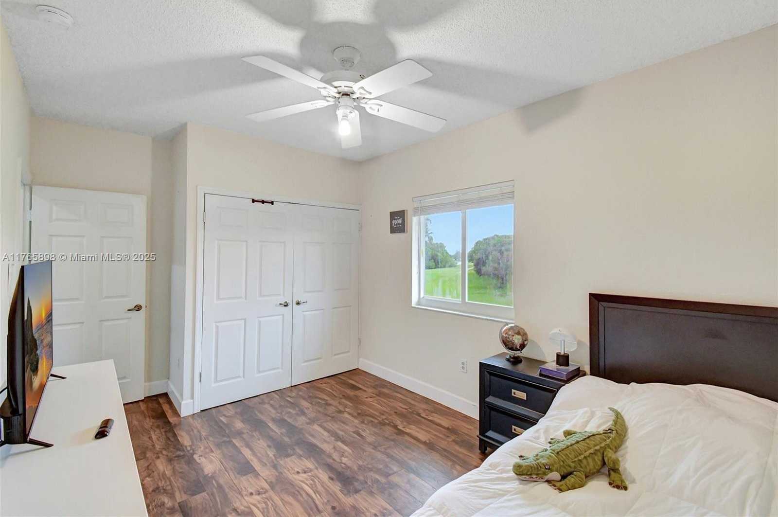 Small Image of 16339 MALIBU DR #22, Weston Number 43