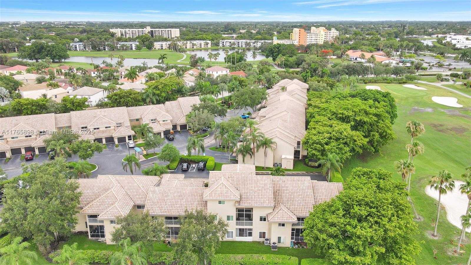 Small Image of 16339 MALIBU DR #22, Weston Number 59