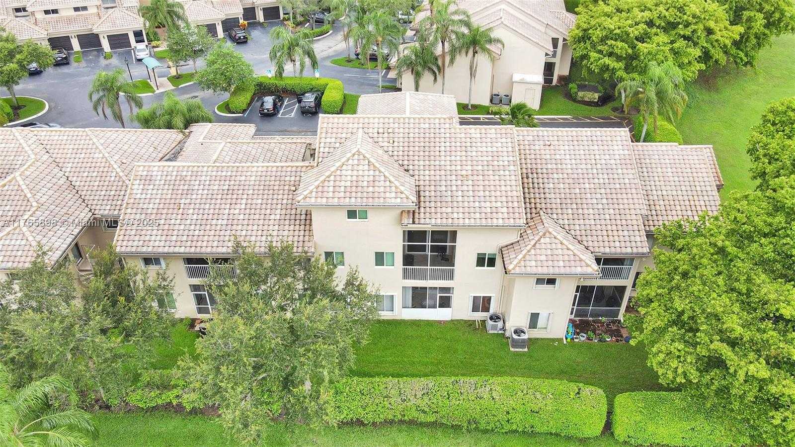 Small Image of 16339 MALIBU DR #22, Weston Number 60