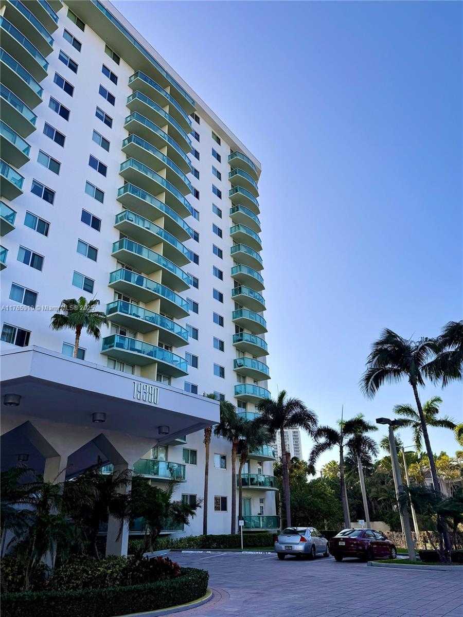 Small Image of 19380 COLLINS AVE #410, Sunny Isles Beach Number 3