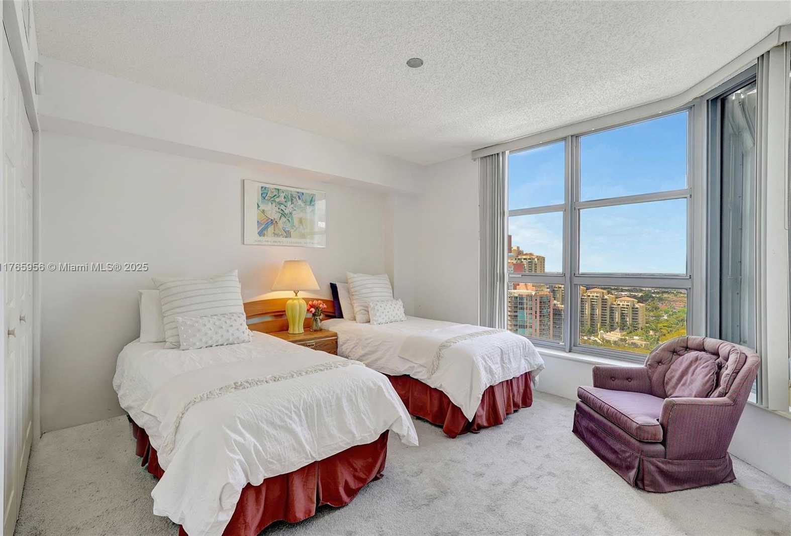 Small Image of 3530 MYSTIC POINTE DR #2903, Aventura Number 9