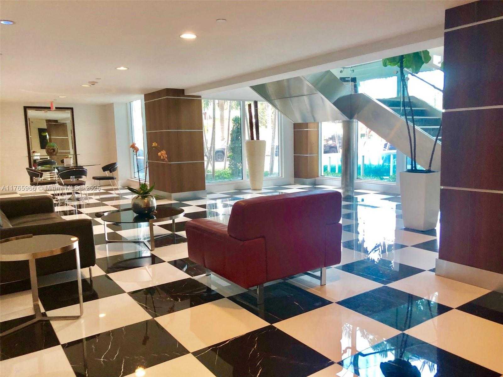 Small Image of 1800 NORTH BAYSHORE DR #3205, Miami Number 26
