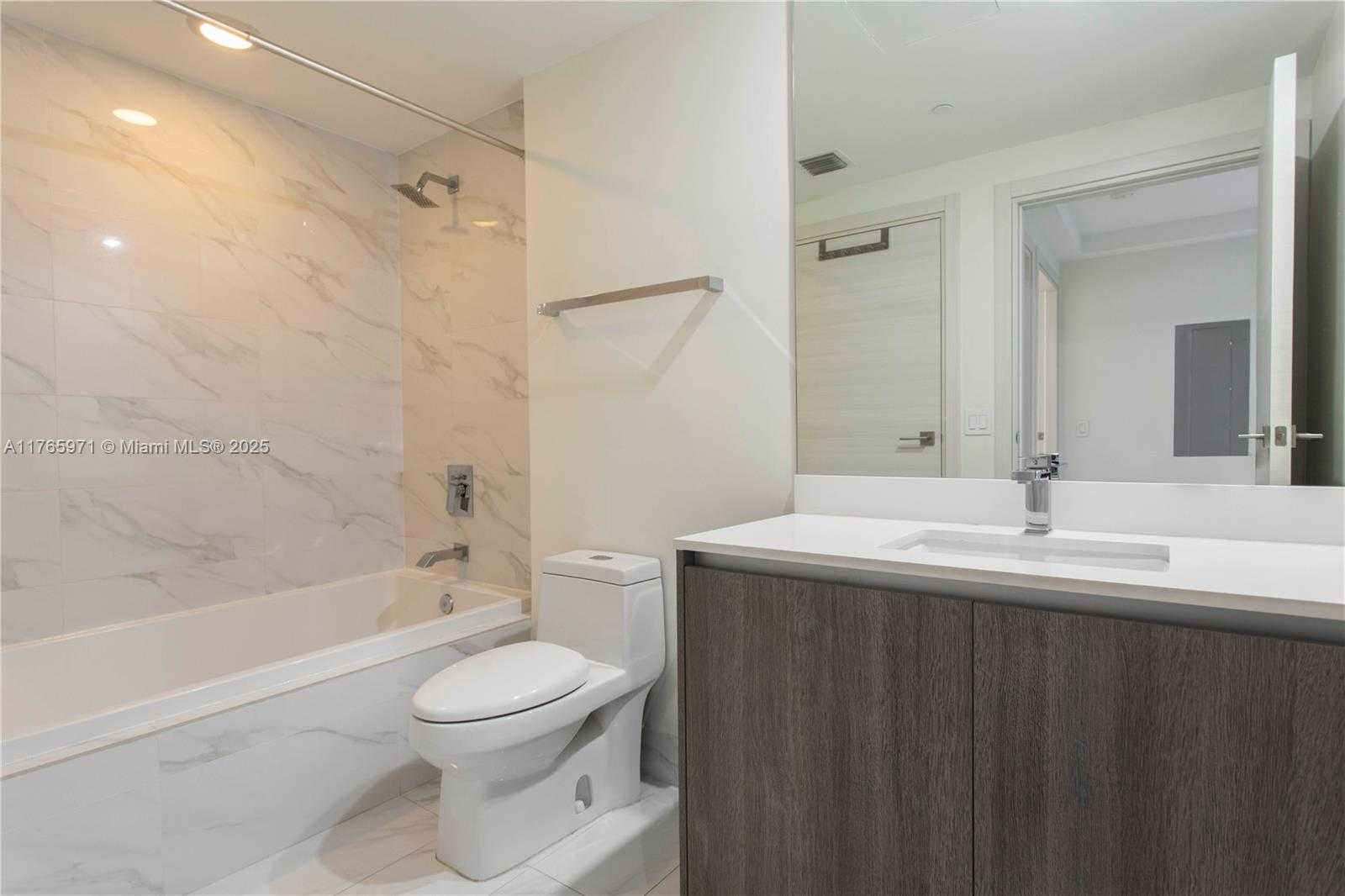 Small Image of 801 SOUTH MIAMI AVE #1609, Miami Number 3