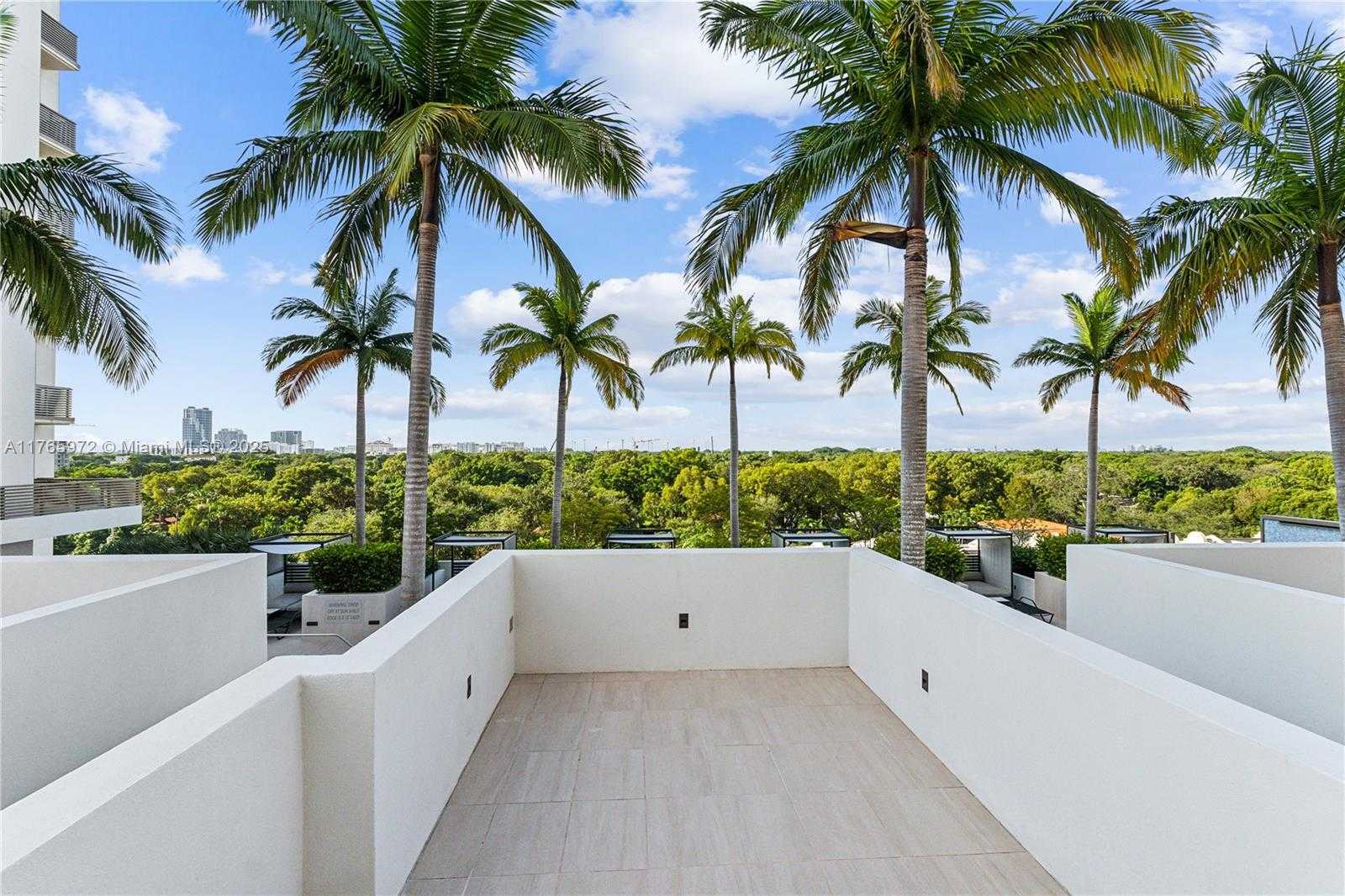 Small Image of 515 VALENCIA AVE #PH1301, Coral Gables Number 53