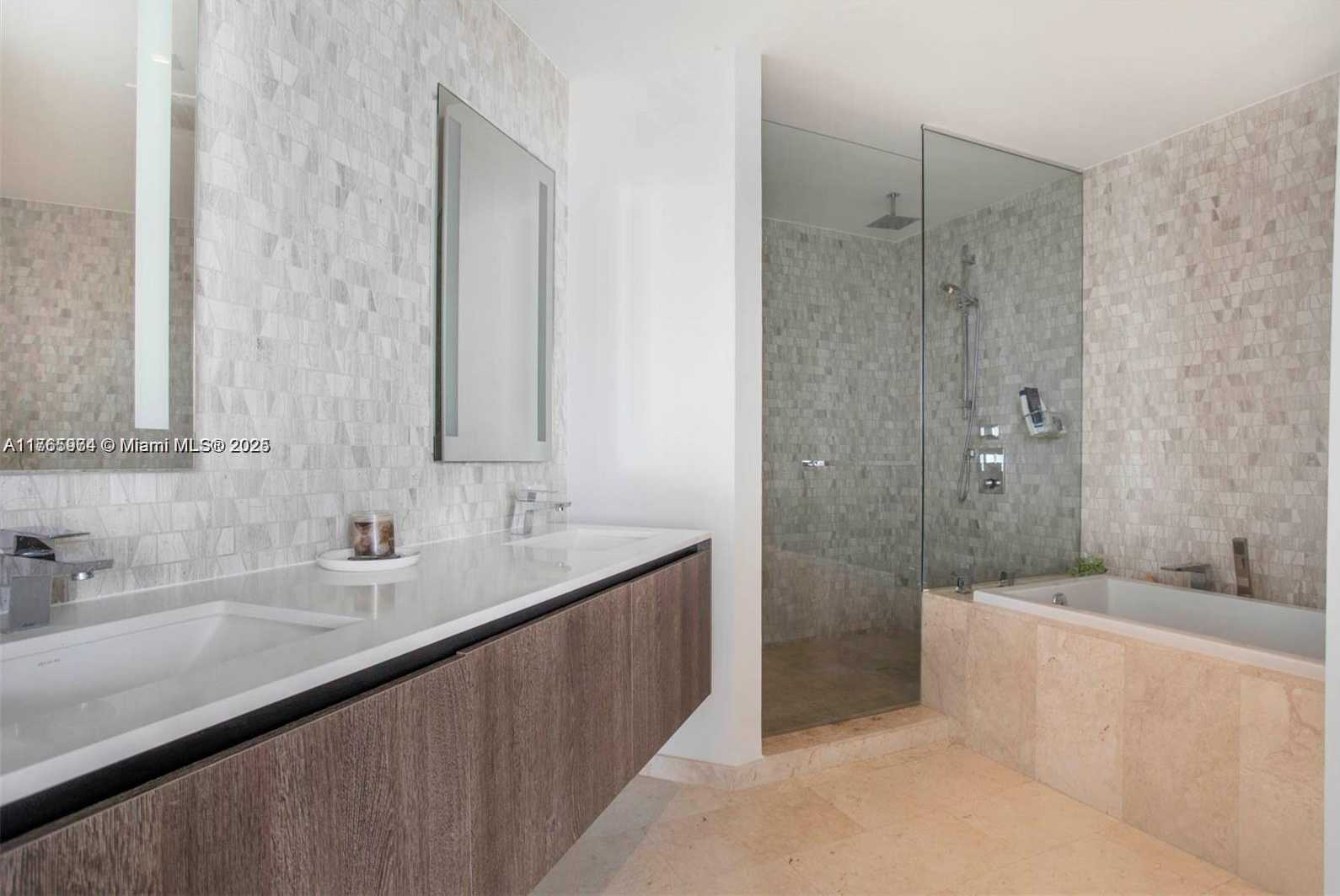 Small Image of 68 SOUTH EAST 6TH ST #2412, Miami Number 11
