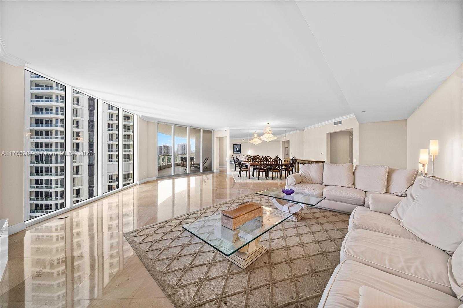 Small Image of 21200 POINT PL #1203, Aventura Number 10