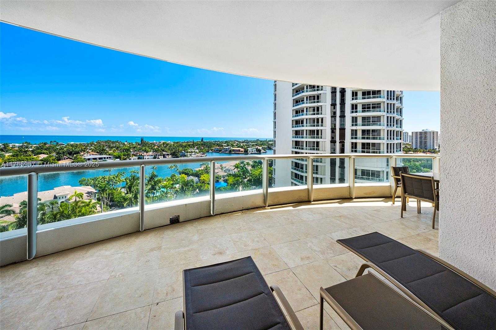 Small Image of 21200 POINT PL #1203, Aventura Number 16
