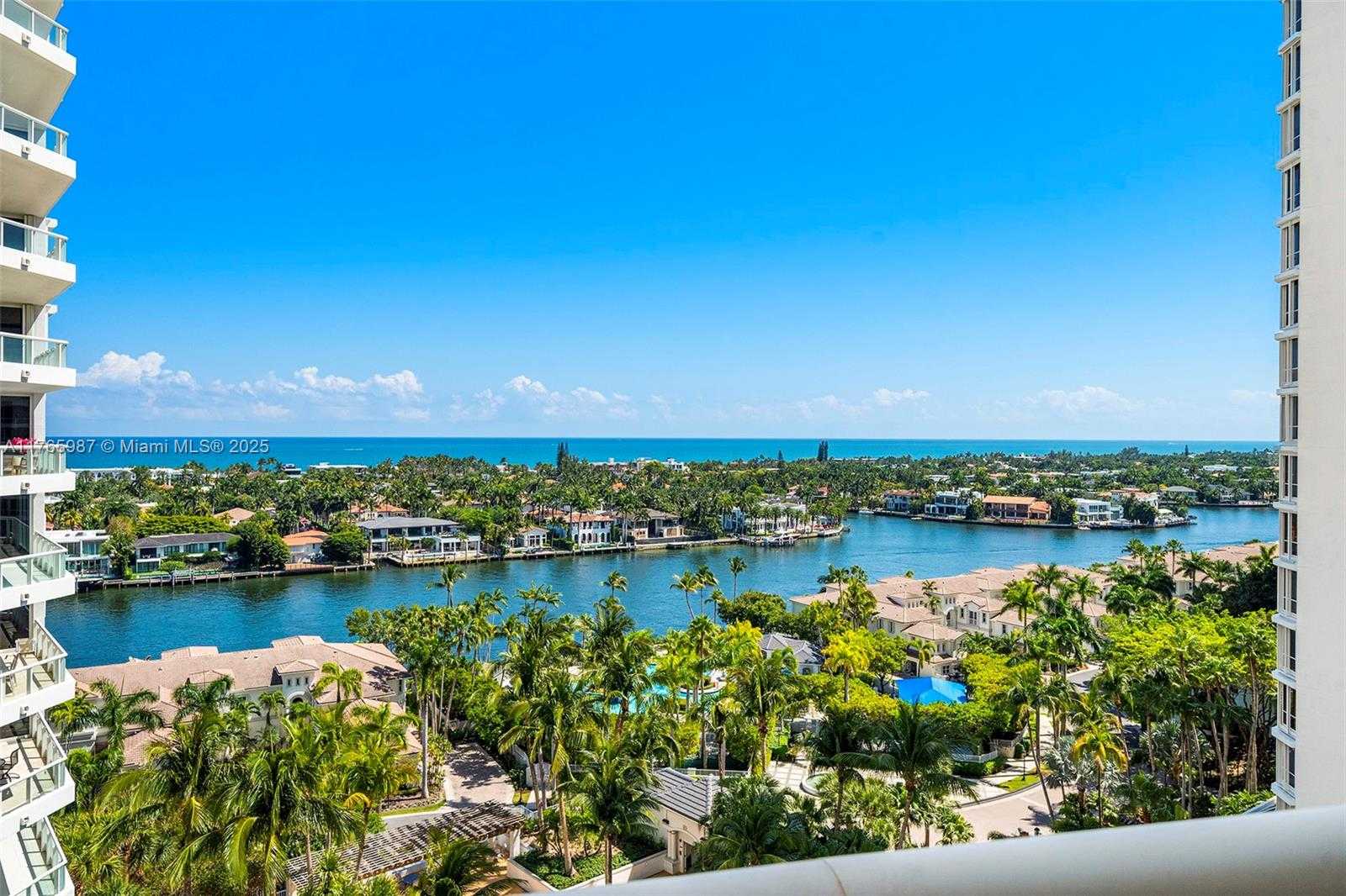 Small Image of 21200 POINT PL #1203, Aventura Number 2