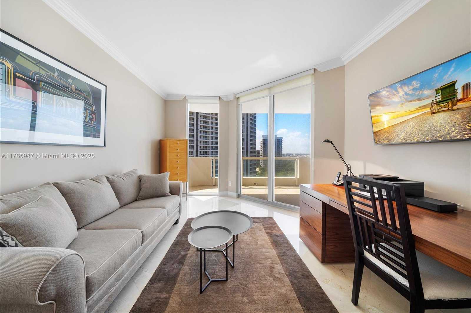 Small Image of 21200 POINT PL #1203, Aventura Number 33